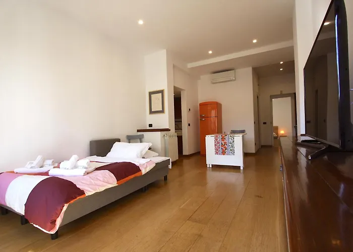 Ponte Milvio Lovely Garden Apartment Rom
